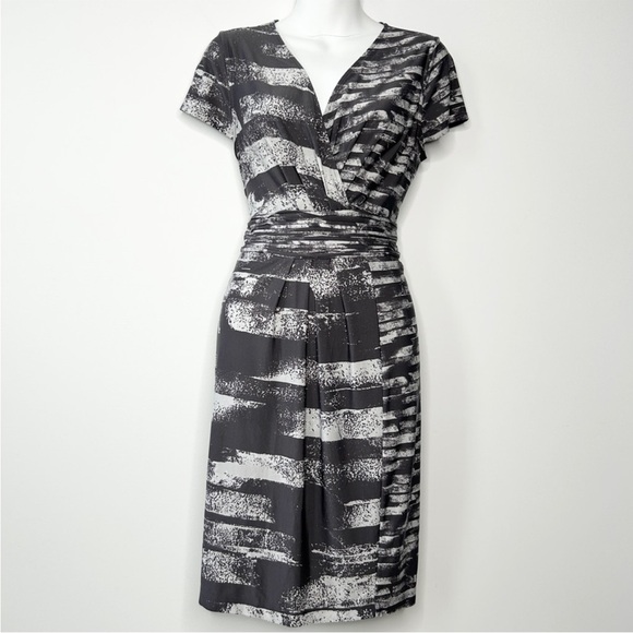 BCBGMaxAzria Dresses & Skirts - BCBMAXAZRIA Agate Combo Grey Stretchy Alba Dress
